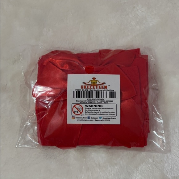 New- Red Bow Accent Thigh High Stocking Socks - Picture 5 of 5